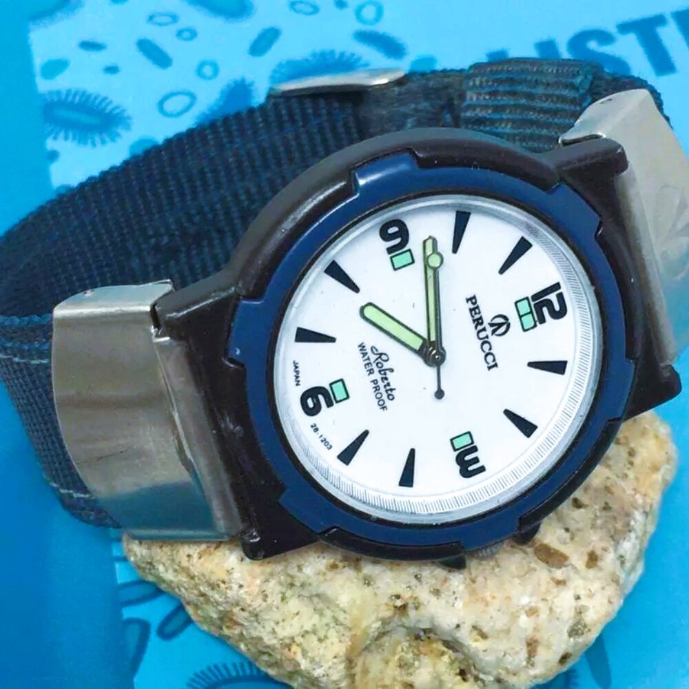 Perucci Roberto Silver/Blue Nylon Band Men’s Diver Style Watch New Battery!